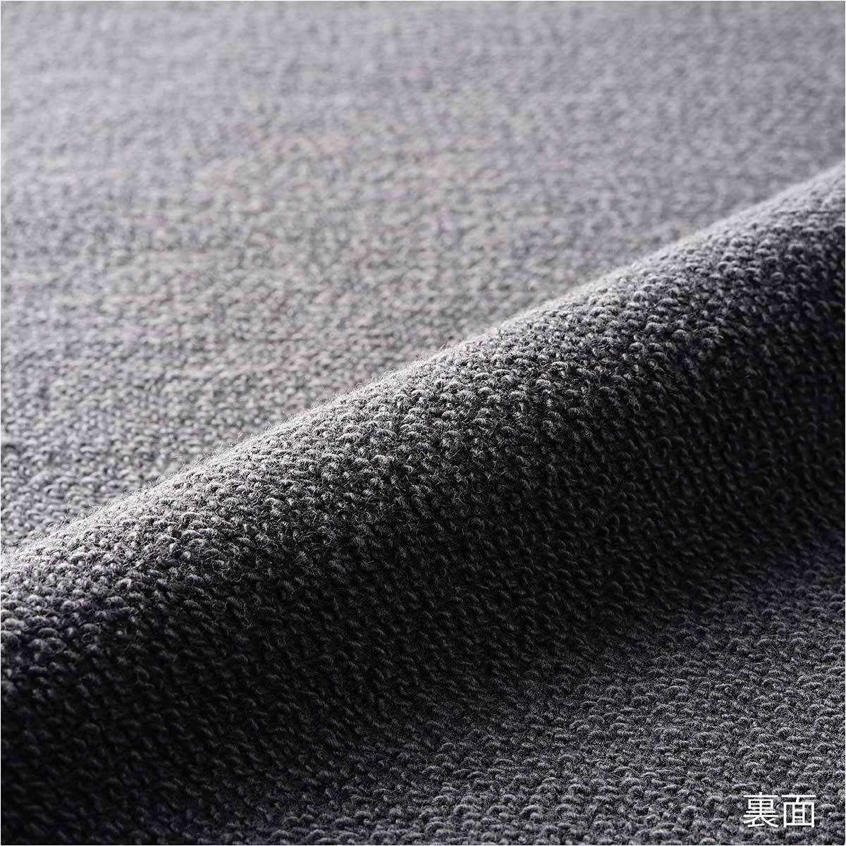 ID.013 Black & White