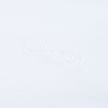 T-shirt / LOVE TO i (White Embroidery)