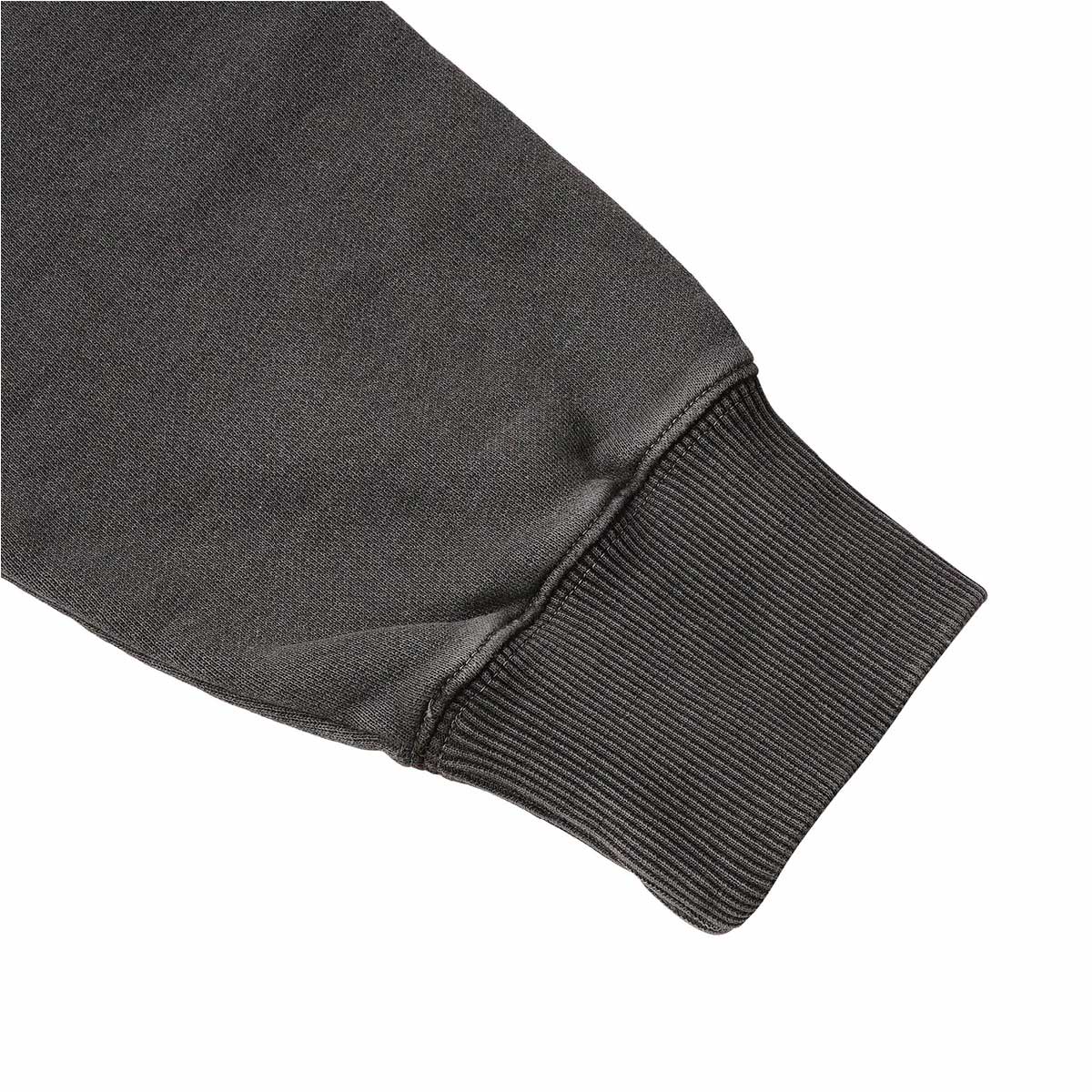 ID.013 Black &amp; White