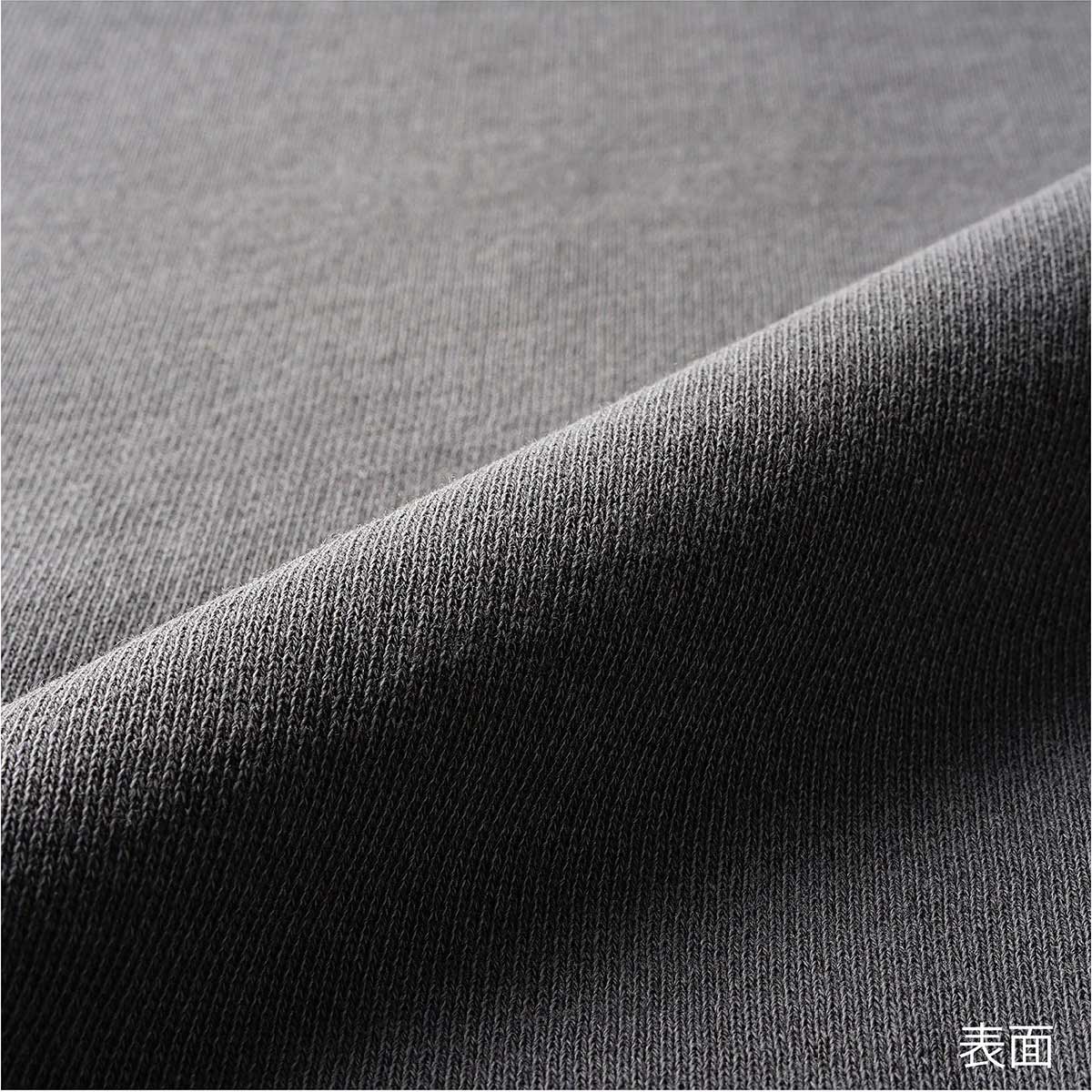 ID.013 Black &amp; White