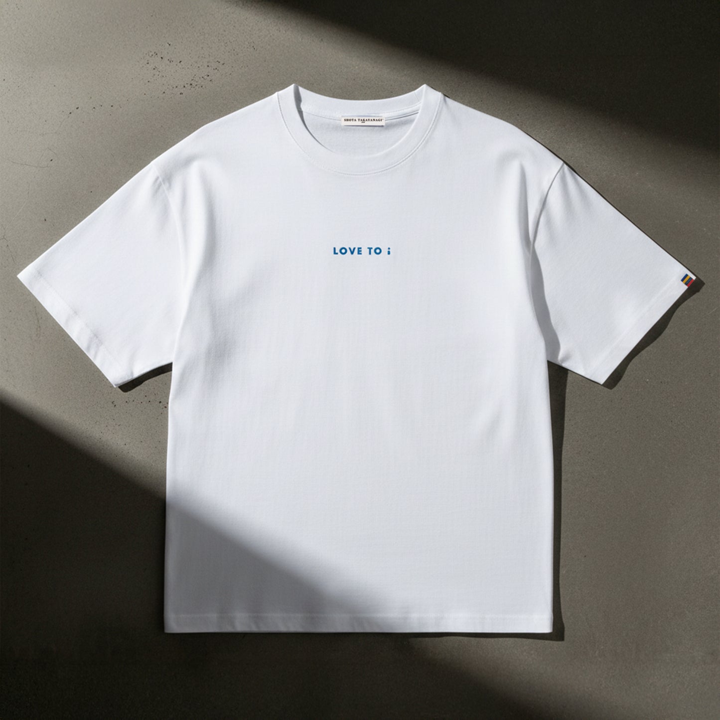 T-shirt / LOVE TO i (Blue Embroidery Tee)