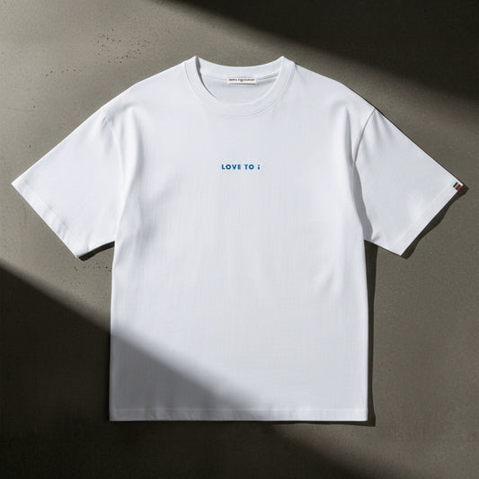 T-shirt / LOVE TO i (Blue Embroidery Tee)