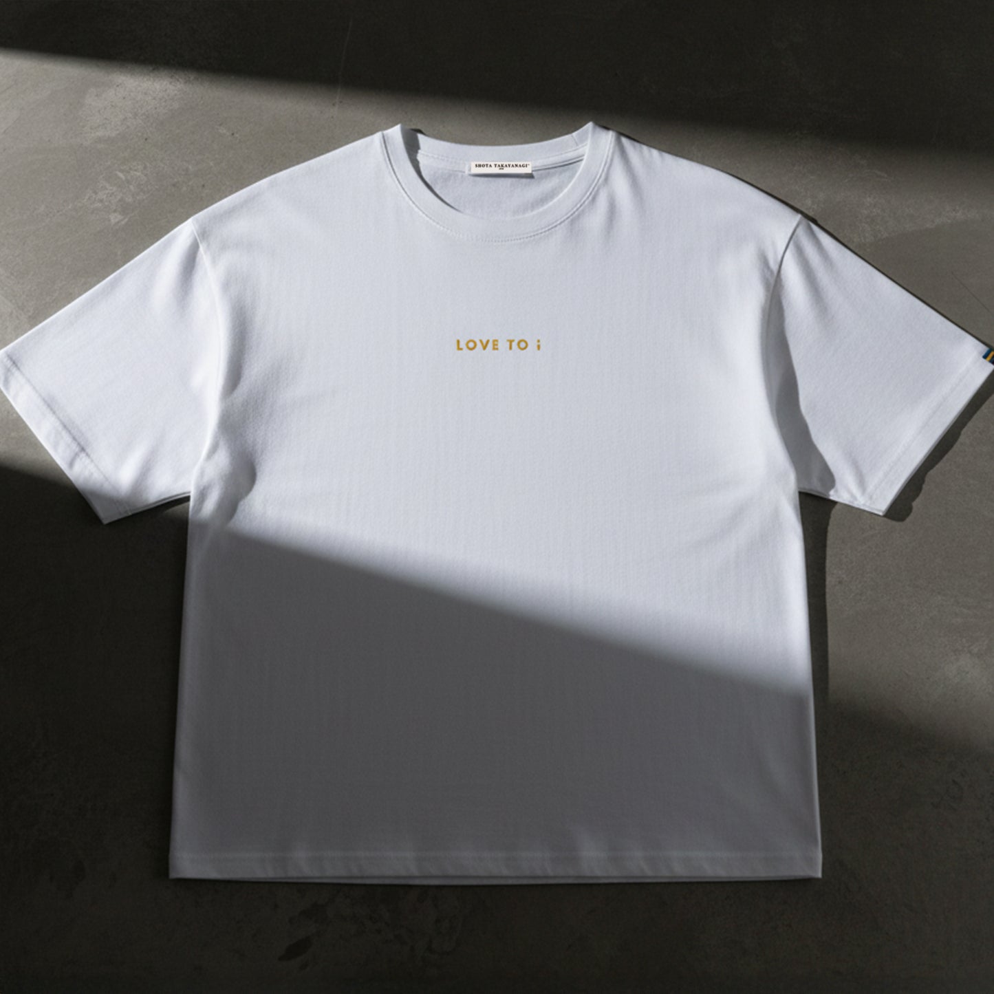 T-shirt / LOVE TO i (Yellow Embroidery Tee)